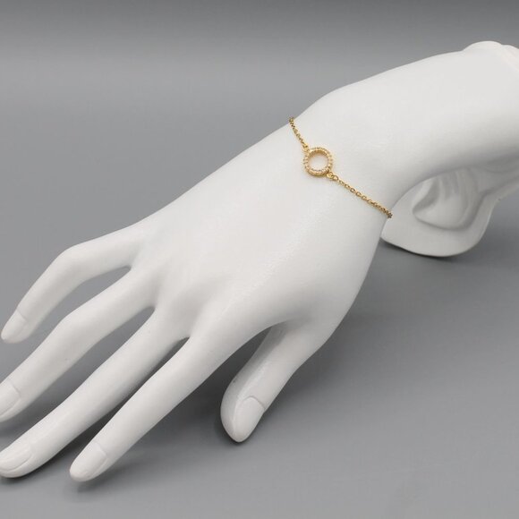 Jewelry bracelet round circle of life dainty elegant minimalist sparkly sparkle - Picture 3 of 6